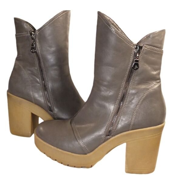 Journee Comfortfoam JAQUIE Vegan Leather Platform Bootie Sz 9 - Picture 2 of 9